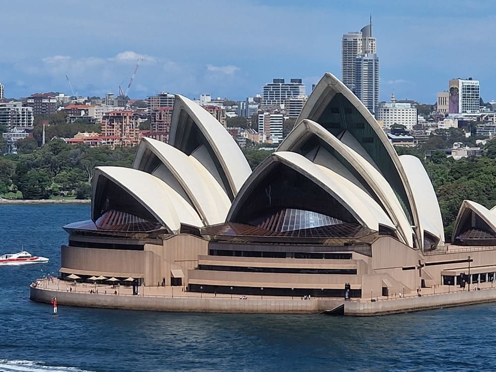 Scalo a Sydney durante il Giro del Mondo in crociera, tappa iconica del racconto visivo LiberePassioni